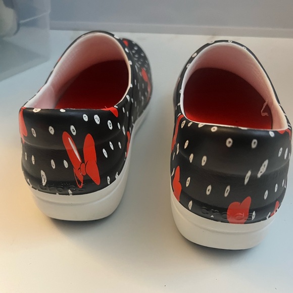 Crocs “Minnie Mouse” clog shoes - Picture 3 of 7